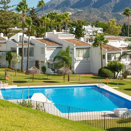 Apartment Duplex In Nueva Andalucia, Golfers Paradise