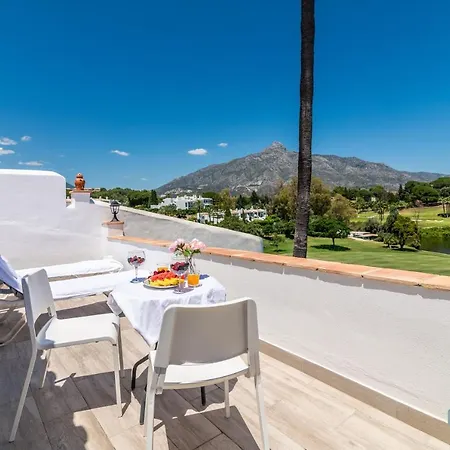 Apartment Duplex In Nueva Andalucia, Golfers Paradise